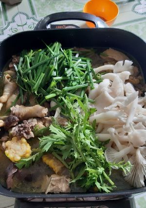 Hình của món Gà nấu nấm.