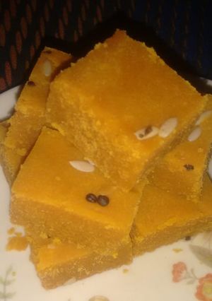 A picture of Besan ki burfi.