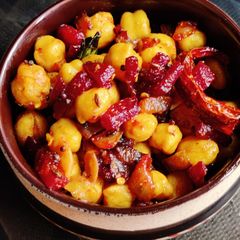 Beetroot chickpeas fry A picture of Beetroot chickpeas fry.