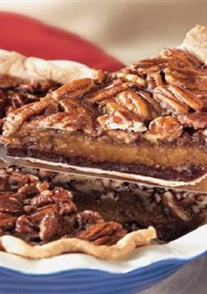 A picture of Chocolate Pecan Pie.