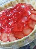 Creamy fruits custard trifle