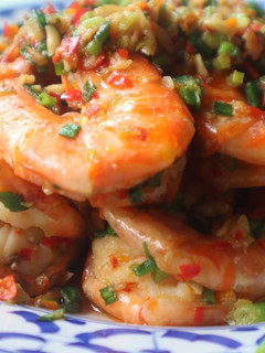 A picture of กุ้งผัดพริกเกลือ.