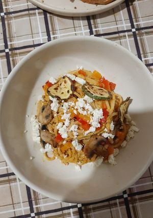 Una foto de Spaghetti con crema de pimientos y champiñones
