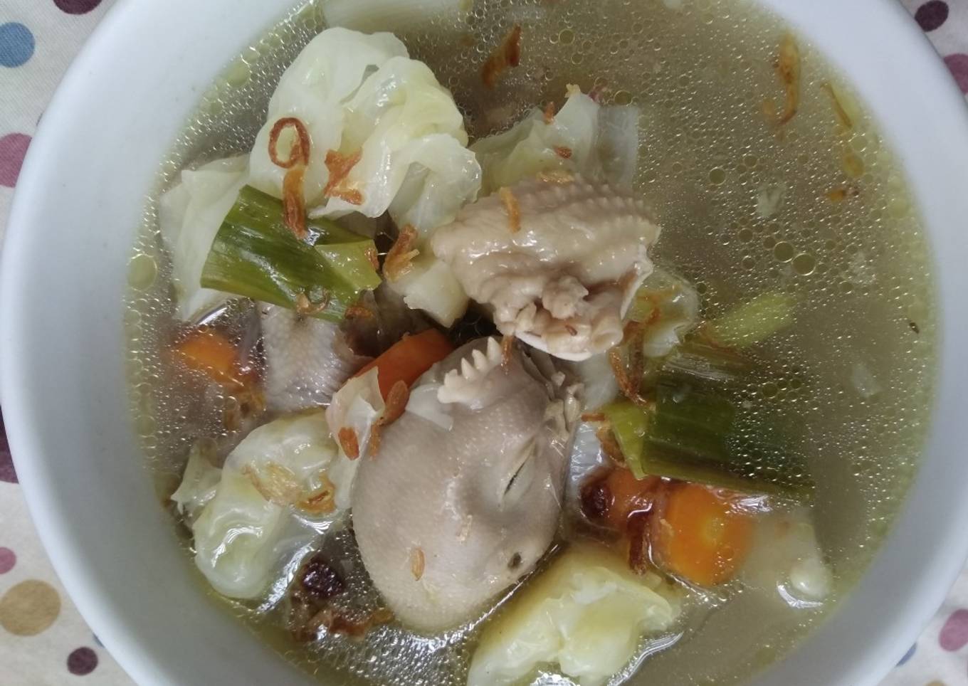 Sop kaldu kepala ayam