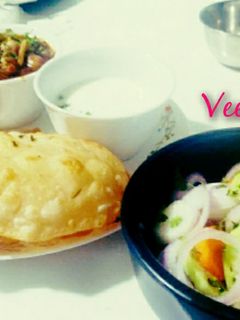छोले भटूरे(chole bhature recipe in hindi) रेसिपी मुख्य फोटो