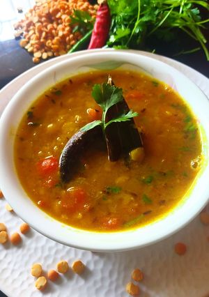 A picture of Matar(dried) dal ki curry.