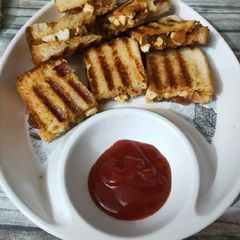 Cheese chilli sandwich A picture of Cheese chilli sandwich.
