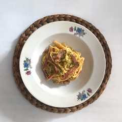 Spaghetti Carbonara Simple রেসিপির প্রধান ছবি
