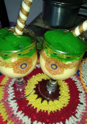 A picture of Cake custard trifle.