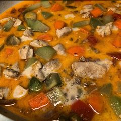 A picture of Creamy Chicken Creole.