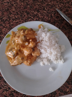 Una foto de Pollo Strogonoff