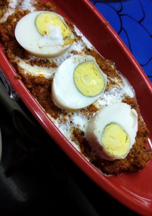 A picture of Hariyanwi masala egg.