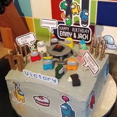 A picture of Vickys 'Among Us' Cake Decoration Idea.