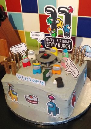 A picture of Vickys 'Among Us' Cake Decoration Idea.
