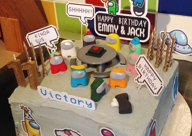 Vickys 'Among Us' Cake Decoration Idea