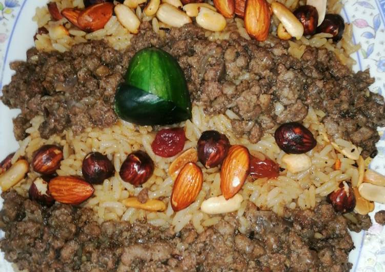 رز بالخلطه مع المفروم والمكسرات