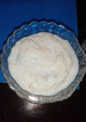 A picture of Instant sheer khurma.