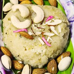Sooji Halwa(Semolina sweet) A picture of Sooji Halwa(Semolina sweet).