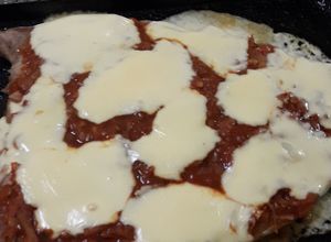 Una foto de Boga despinada a la pizza