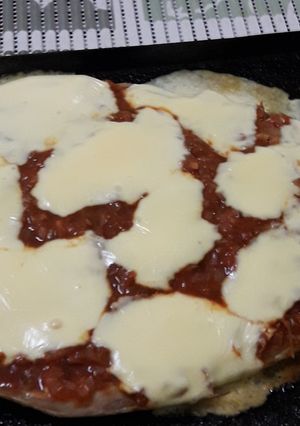 Una foto de Boga despinada a la pizza