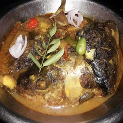 A picture of Muror jhol(fish head curry).