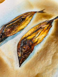 烤秋刀魚乾|過熱水蒸氣烤箱微波爐 的食譜成品照片