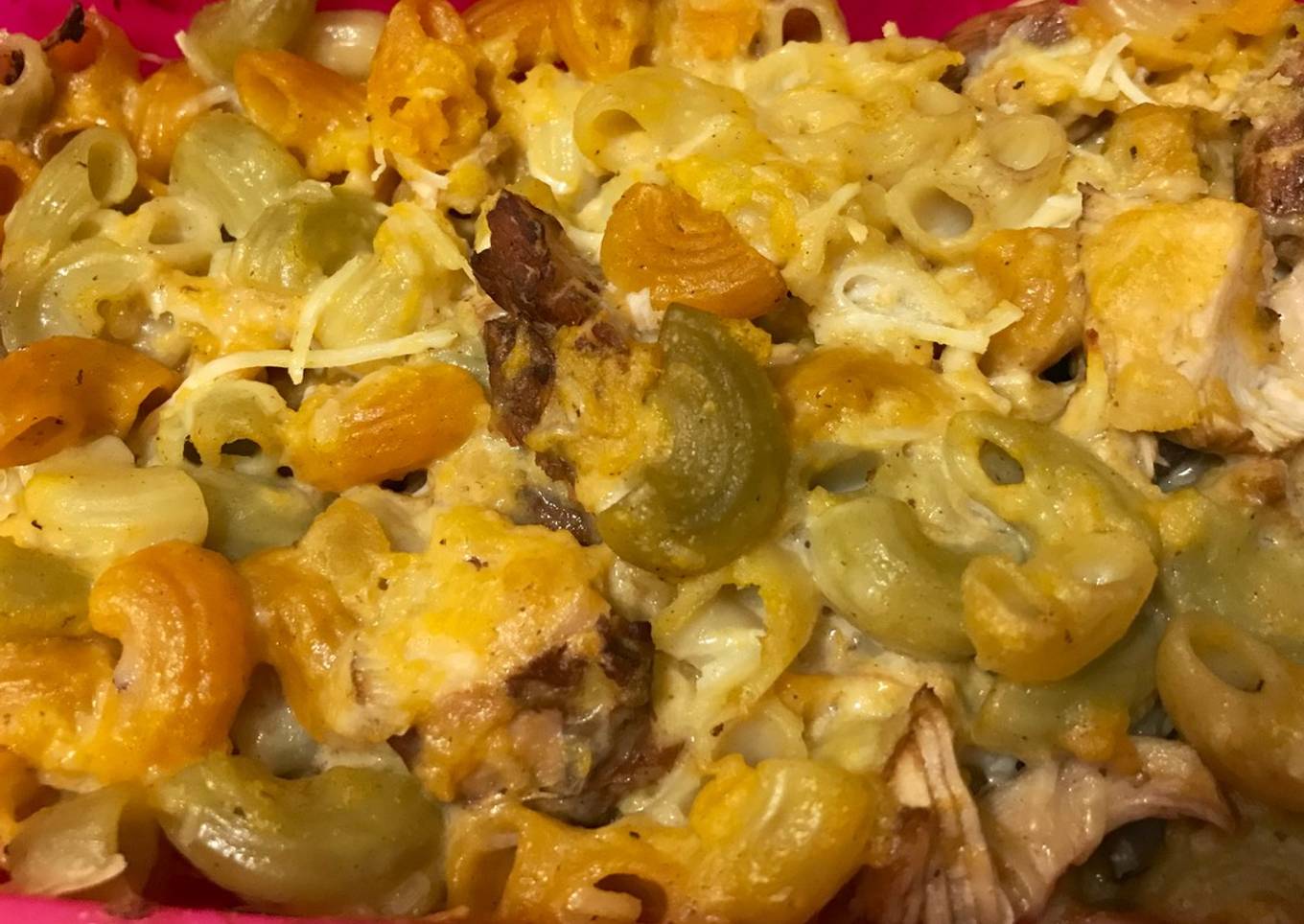 Fideos con pollo a la crema de calabaza y queso