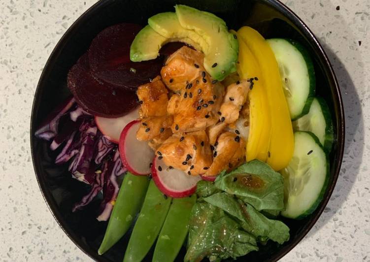 Salmon and sticky rice poke bowl