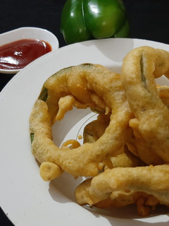 ભજીયા(Bhajiya Recipe in Gujarati) રેસીપી મુખ્ય ફોટો
