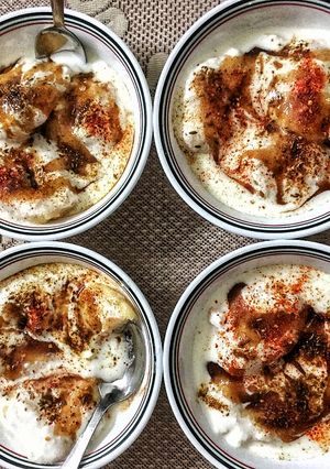 A picture of Dahi Vada Chaat.