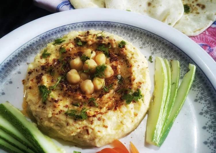 Easiest Way to Prepare Homemade Hummus(Lebanese dip)