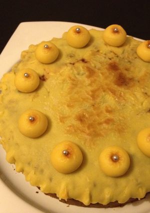 A picture of Easter Simnel Cake.