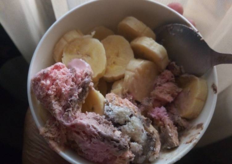 Banana and icecream