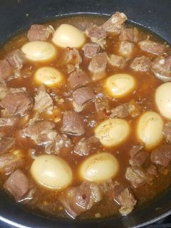 Hình của món Thịt kho trứng.