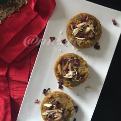 A picture of Moong Dal Halwa (with Badi elaichi flavour).