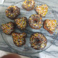 A picture of Chocolate Donuts.