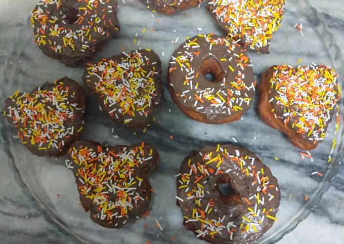 Langkah Mudah untuk Membuat Chocolate Donuts Anti Gagal