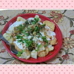 A picture of Chatpati Papri Chat.