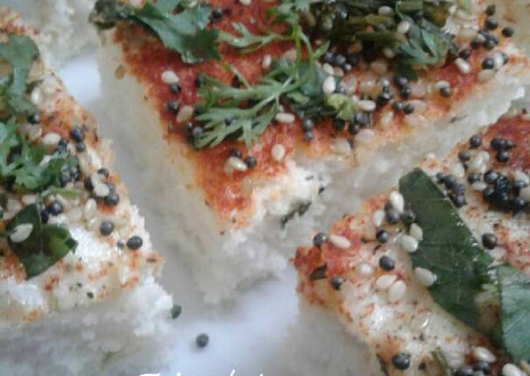 Simple Way to Prepare Homemade White dhokla made of dosa batter