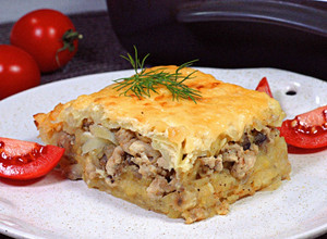 Фото Картофельная запеканка с курицей и грибами.