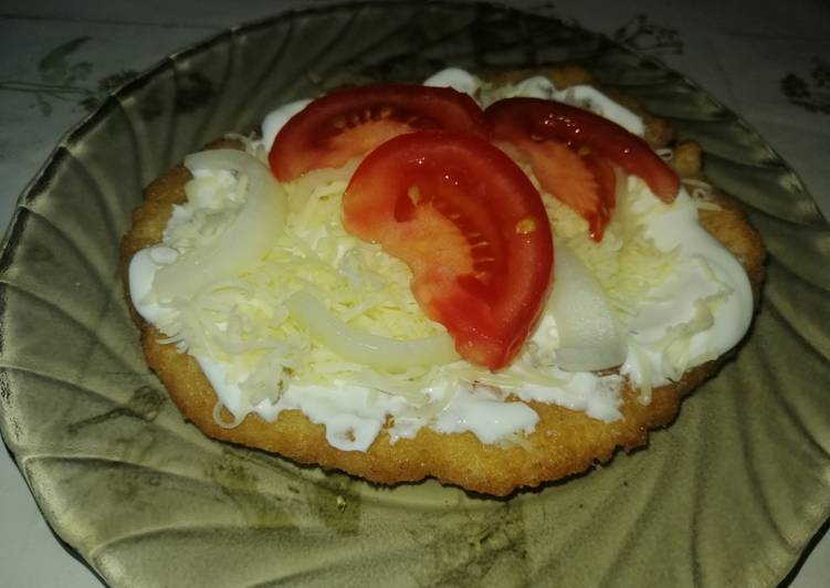 Magyaros lángos