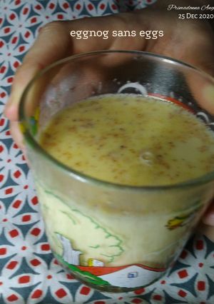 A picture of Eggnog sans Eggs.