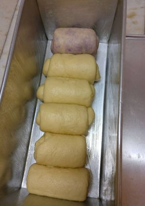 A picture of Hokkaido Milk Toast (tang zhong method).