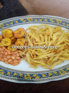 A picture of Irish/plantain with baked beans.