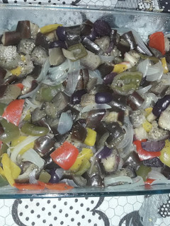 Foto de Salada de Berinjela com Pimentões