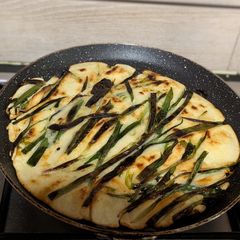A picture of Spring Onion Pancake.