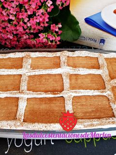 Una foto de Pastel de Tres Leches y Galletas