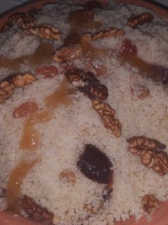 صورة لوصفة مسفوف بالزبيب والتمر