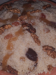 صورة لوصفة مسفوف بالزبيب والتمر