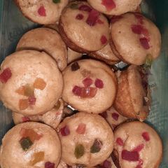 A picture of Muffins.